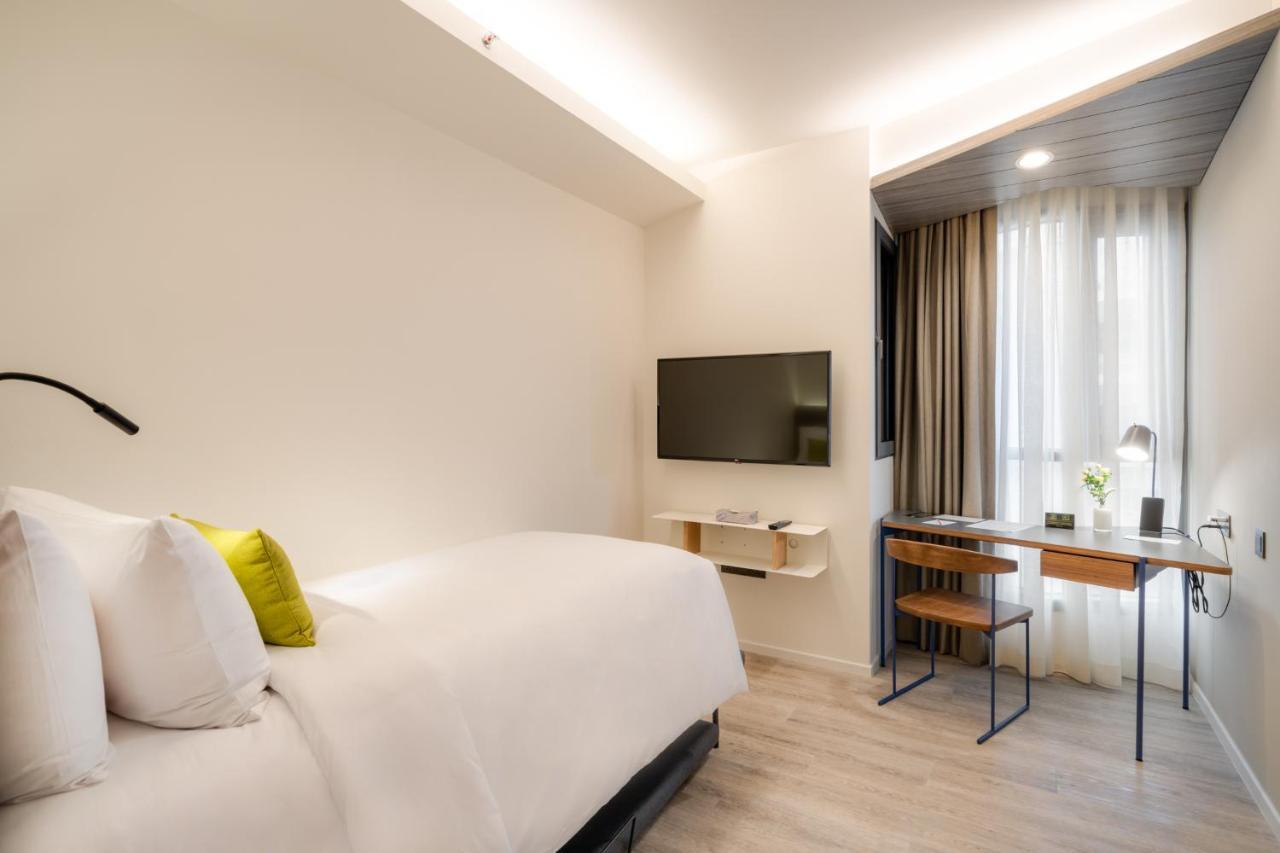 Triple Y Hotel Bangkok Kültér fotó